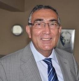 ZEYT�NDEN SONRA FUTBOLUYLA ADINI DUYURDU (De�erli K��e Yazar� Ya�ar EY�CE'nin Yaz�s�)